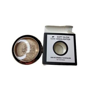 Kokie Soft Glow Highlighter in Heavenly. Brand New